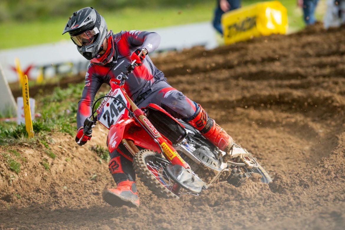 ทิม ไกจ์เซอร์ บิดยอดรถแข่งทางฝุ่น Honda CRF450 คว้าดับเบิ้ลโพเดียม MXGP 2024 สนามที่ 2 ประเทศสเปน (2)