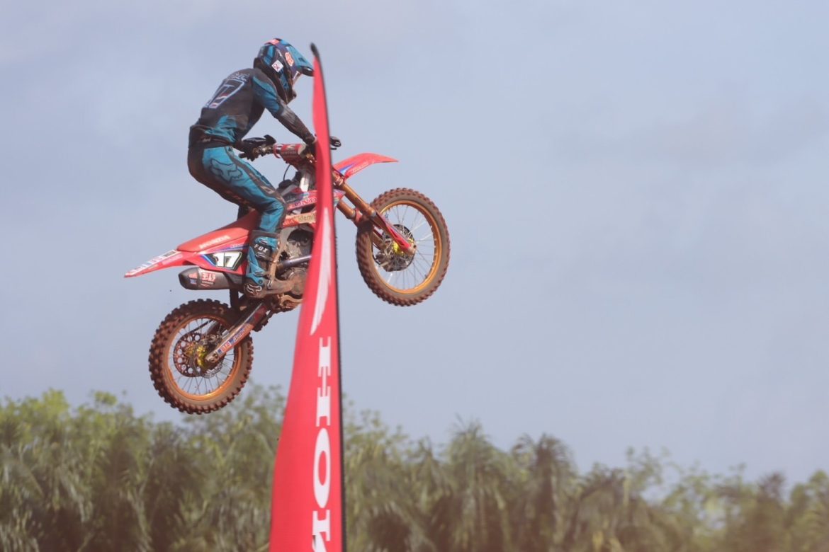 อินทรีแซงค์ – กฤษฎา ทะยานเดิร์ทไบค์ Honda CRF250R คว้าโพเดียมอันดับ 2 รุ่น MX250-A Thailand Motocross 2024 สนามที่ 3 (1)