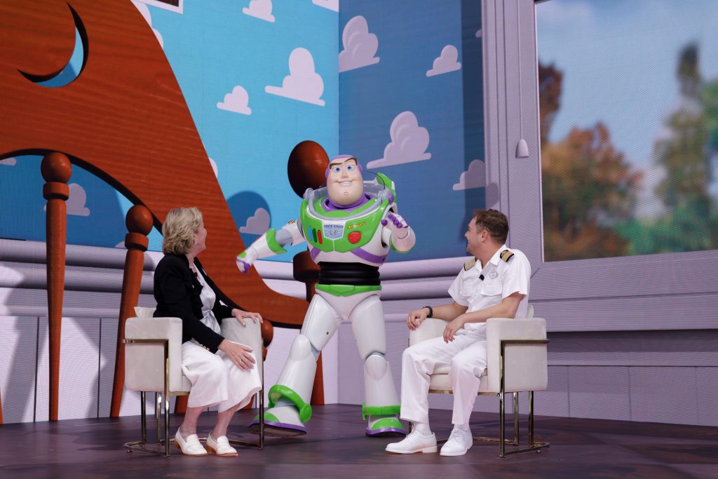This image has an empty alt attribute; its file name is Disney-Cruise-5DM47273-1024x683.jpg