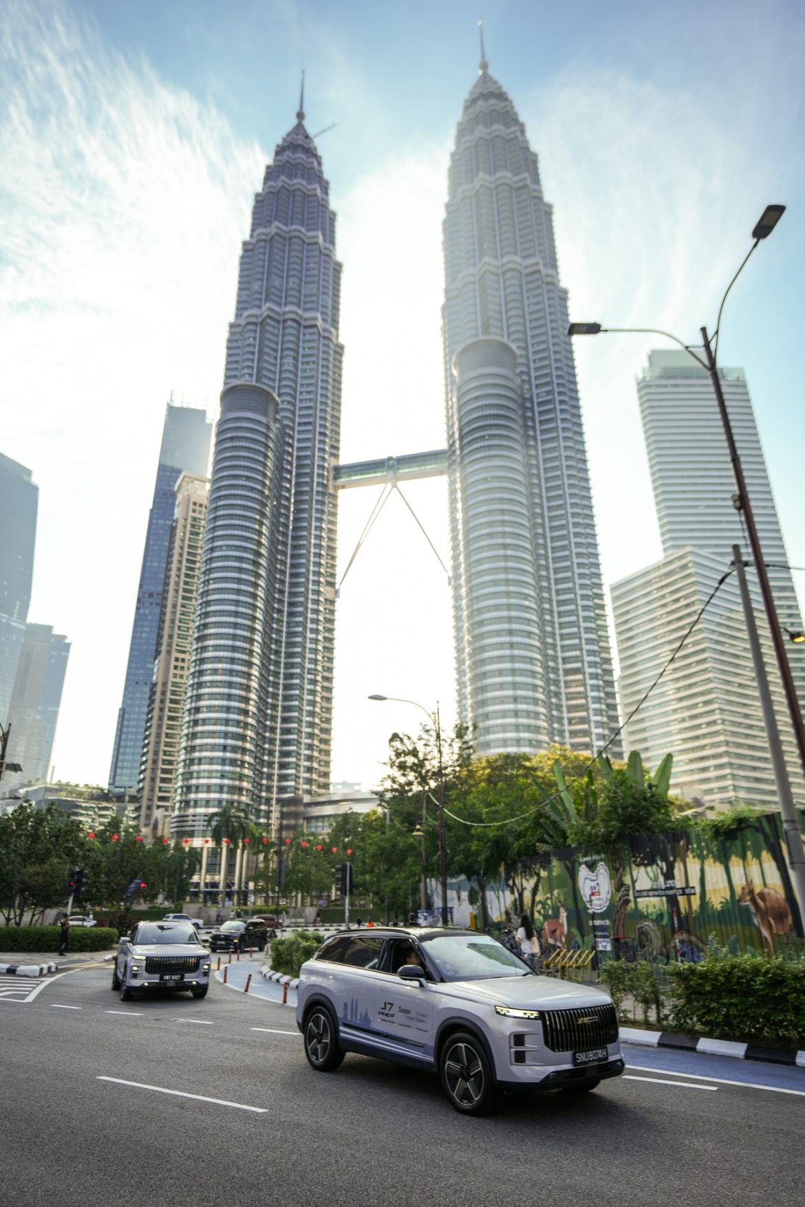 J7 PHEV Drive from Malaysia_1