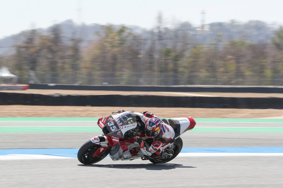 P1 MOTOGP 01