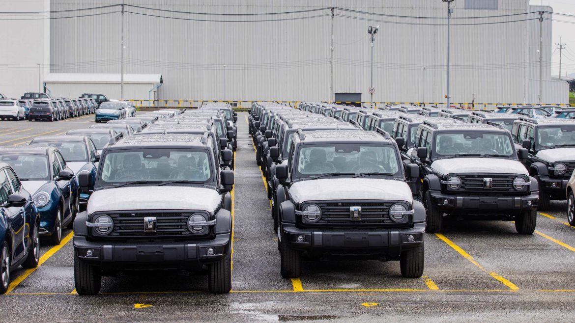 015_GWM TANK 300 DIESEL’s Ready to Deliver from Line Production