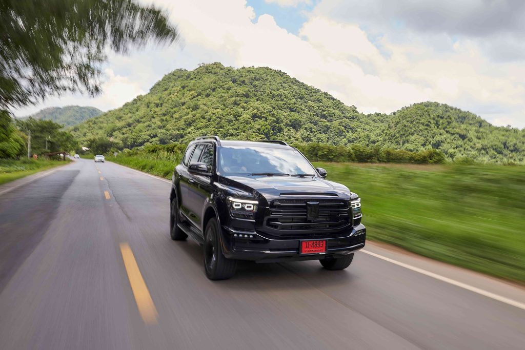 This image has an empty alt attribute; its file name is 010_NEW-GWM-TANK-500-DIESEL-Customer-Test-Drive-1024x683.jpg